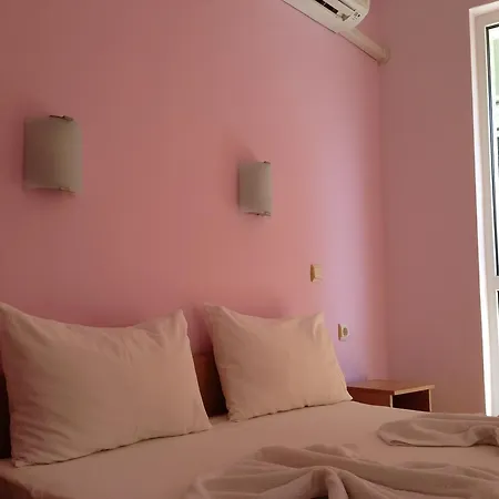 Guest house Sunshine Family Primorsko