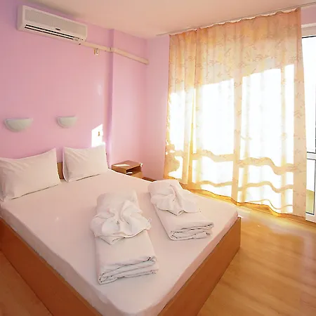 Guest house Sunshine Family Primorsko